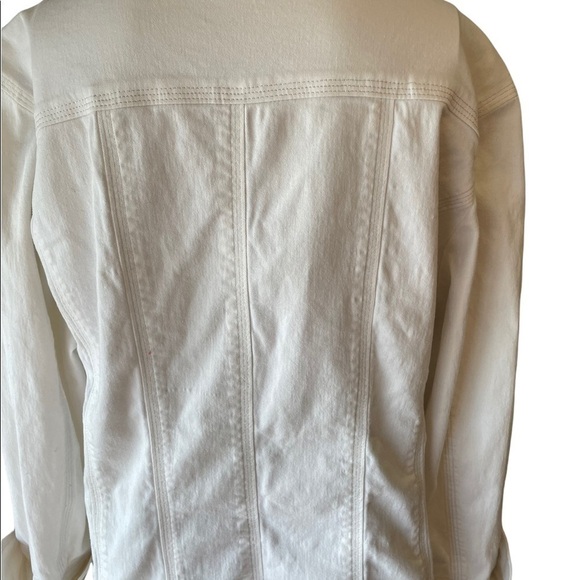 CHICO’S WOMEN’S WHITE JEAN JACKET      SIZE 1  (Juniors) - Picture 5 of 5